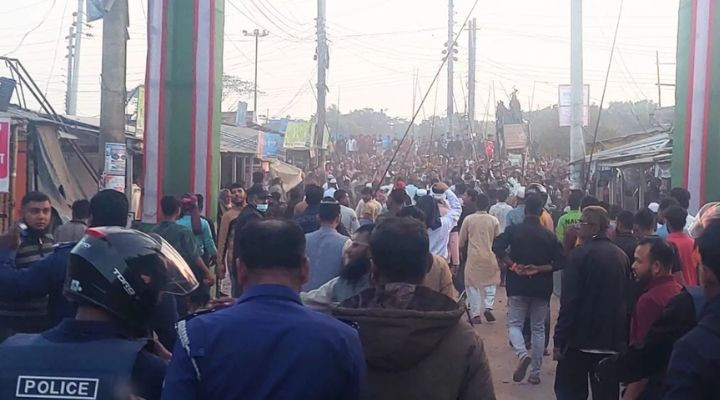 ভাঙ্গায় অনুষ্ঠানে দাওয়াত না দেওয়ায় ১৪ গ্রামবাসীর তুমুল সংঘর্ষে আহত ৫০